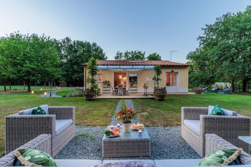 Villa Bassotta, A Charming Cottage Лукка Екстер'єр фото