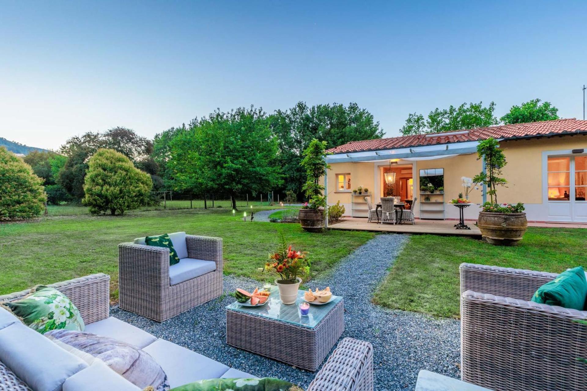 Villa Bassotta, A Charming Cottage Лукка Екстер'єр фото