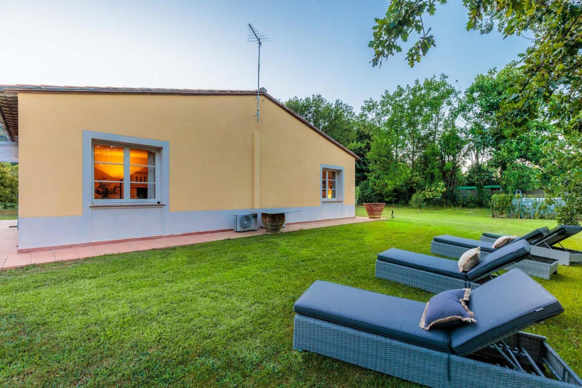 Villa Bassotta, A Charming Cottage Лукка Екстер'єр фото